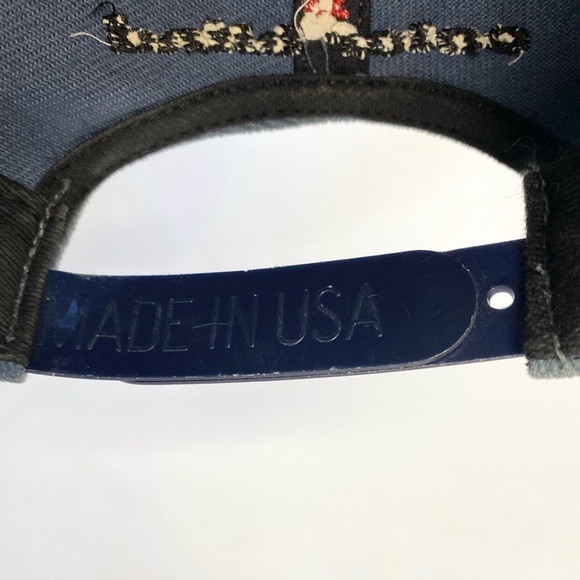 Vintage hat with handmade sown on patches and adjustable snap back - Picture 5 of 7